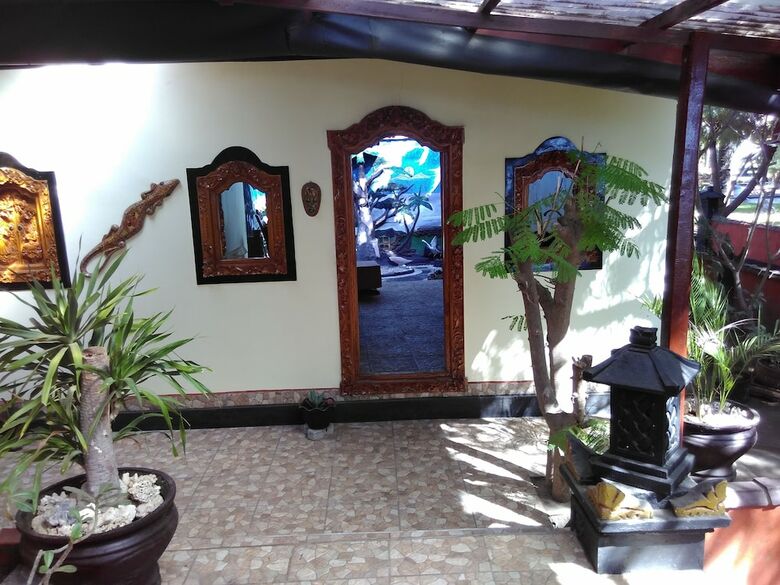 Hotel Villa Bulan Madu Gili Air