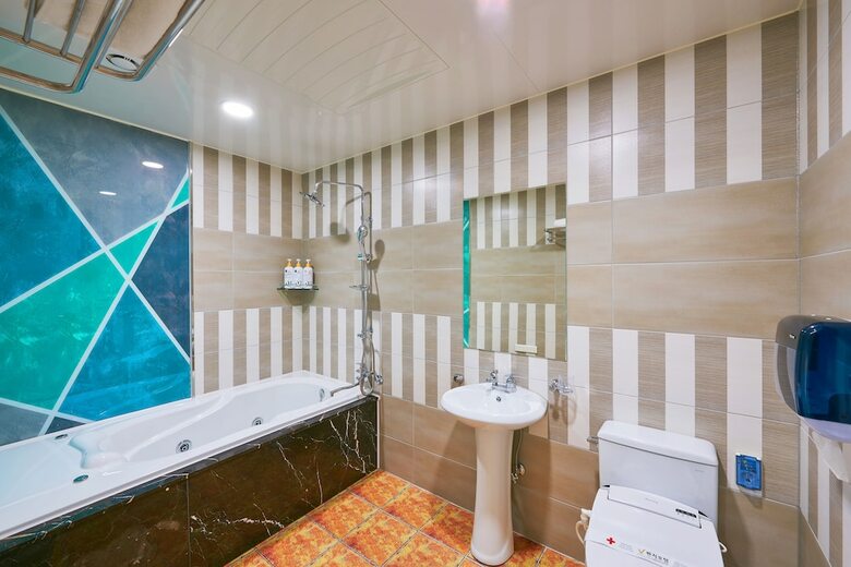 Business Hotel Venture
