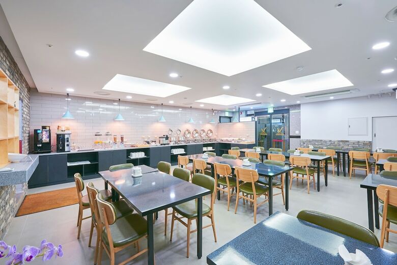 Business Hotel Venture
