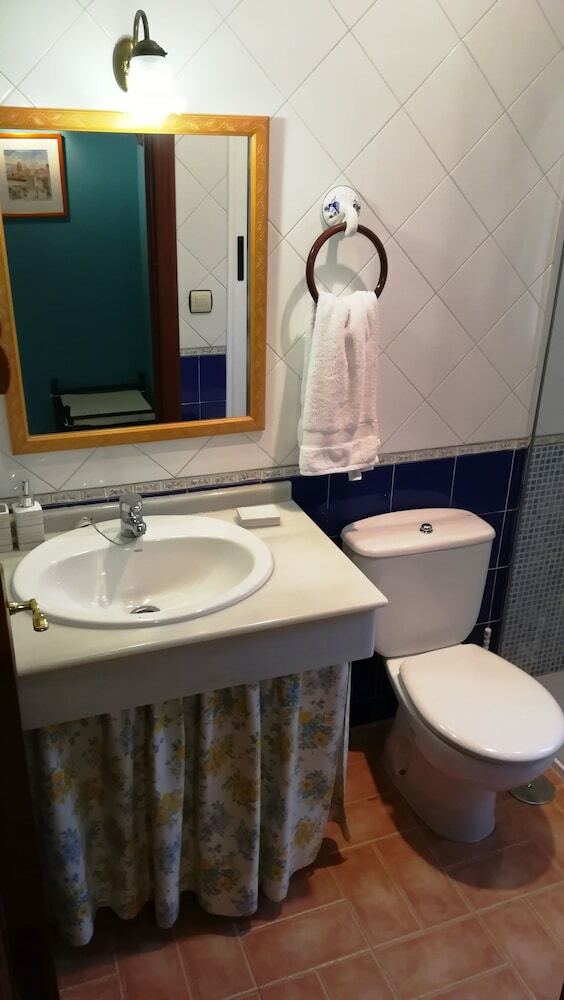 Apartamento Tur�sticos El Cueto