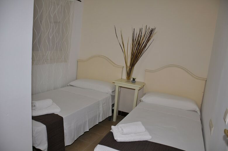 Wellamar Hotel & Apartments