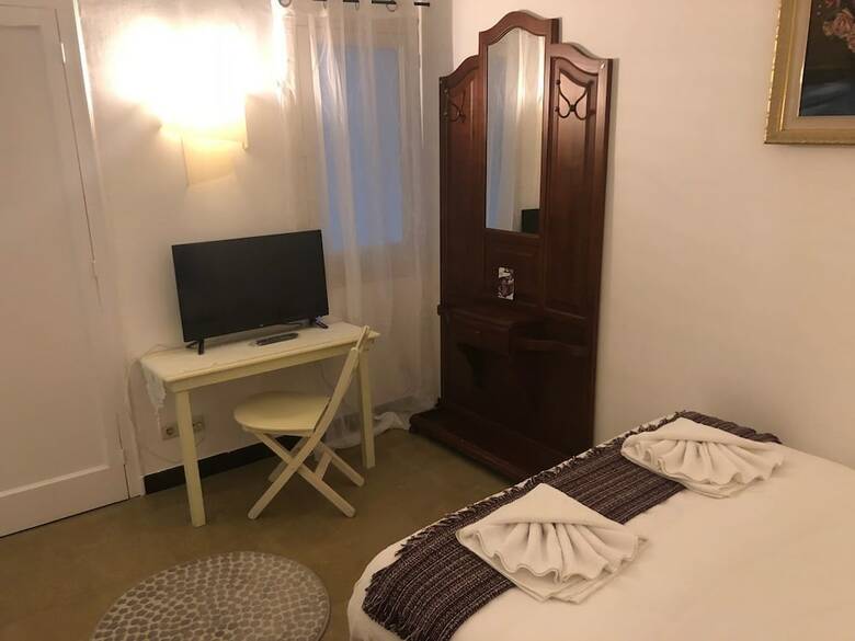Wellamar Hotel & Apartments
