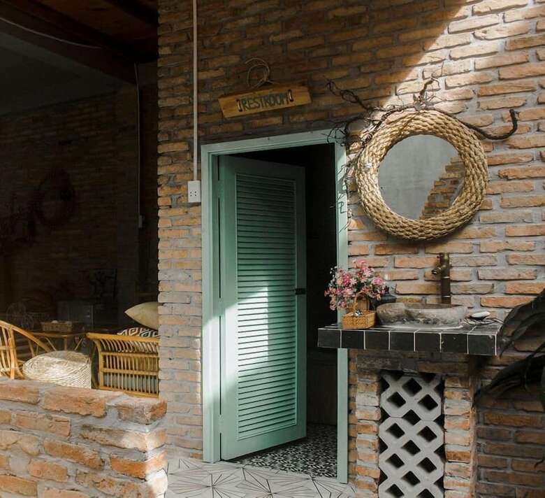 Nam Thi Holiday Home