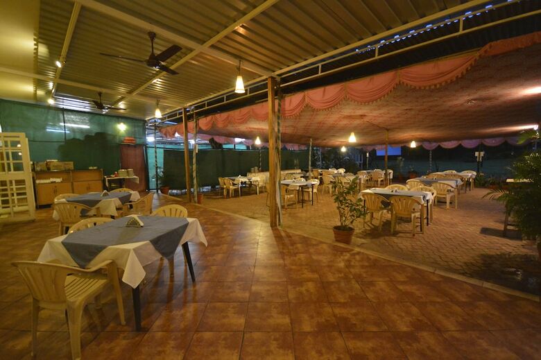 The Pavillion Hotel