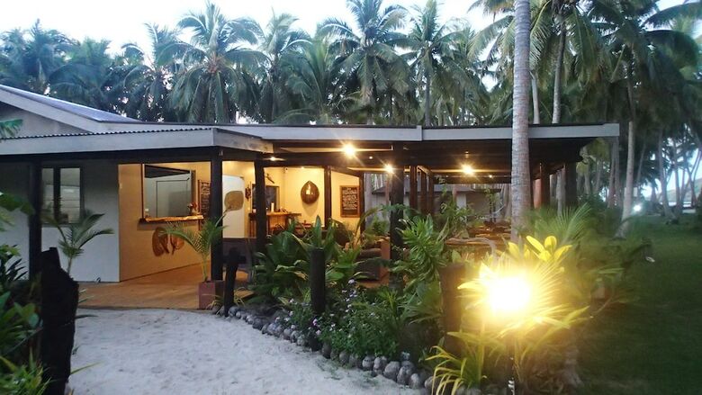 Hotel Coconut Beach Resort