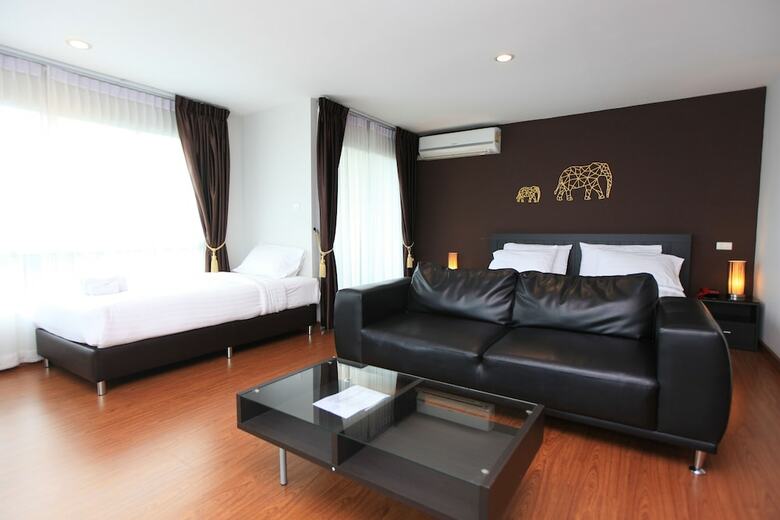 Hotel Zzz Crest Chiang Mai