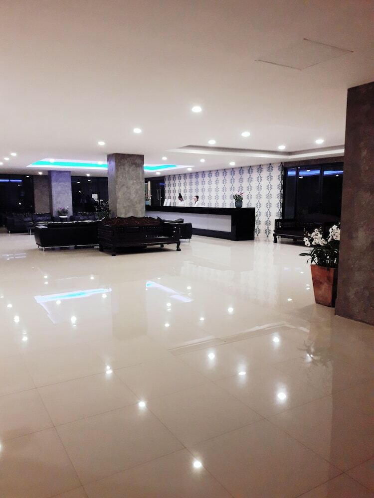 Hotel Zzz Crest Chiang Mai