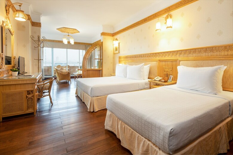 Senriver Hotel