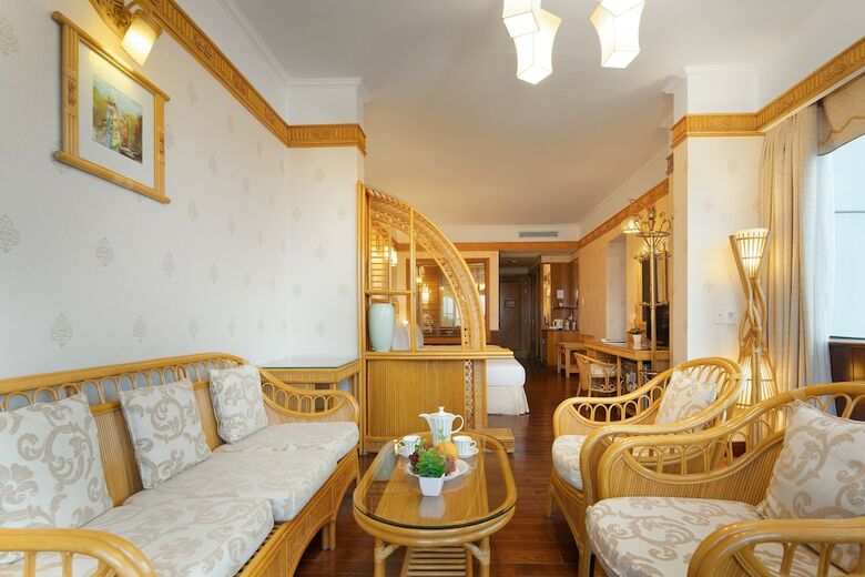 Senriver Hotel