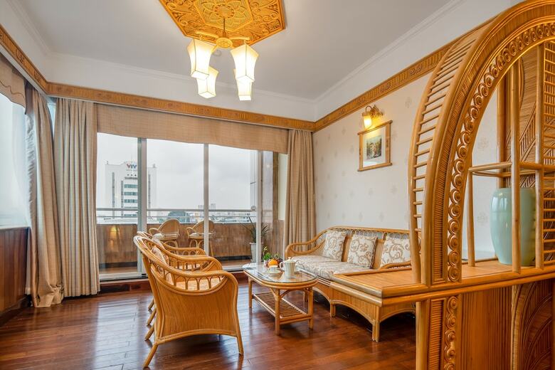 Senriver Hotel