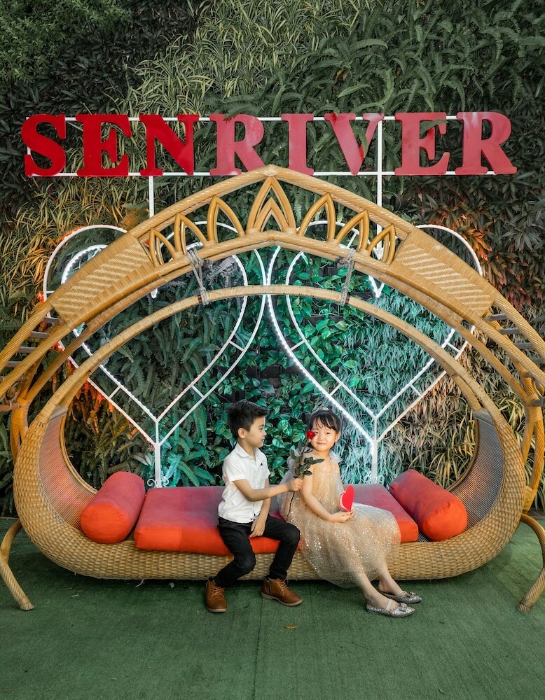Senriver Hotel