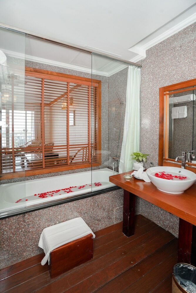 Senriver Hotel