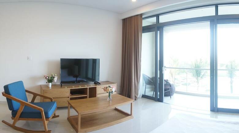 Ocean Apartment In Resort