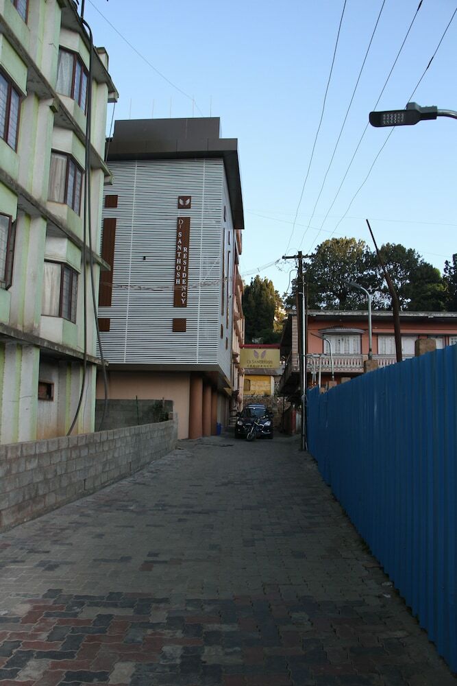 Hotel Desantosh Residency