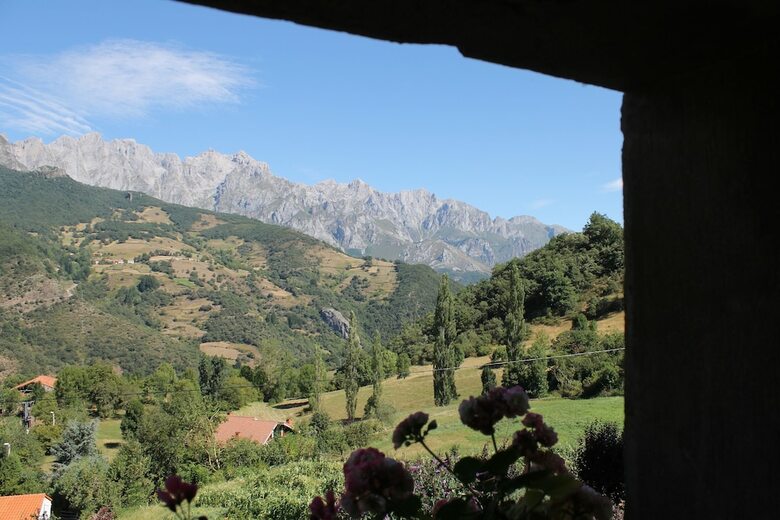 Hostal Casona De Trevi�o