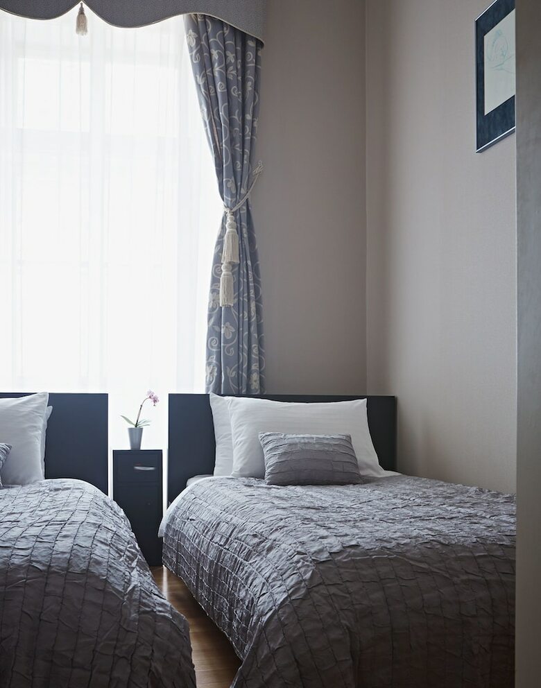 Hotel Apartments Almandine