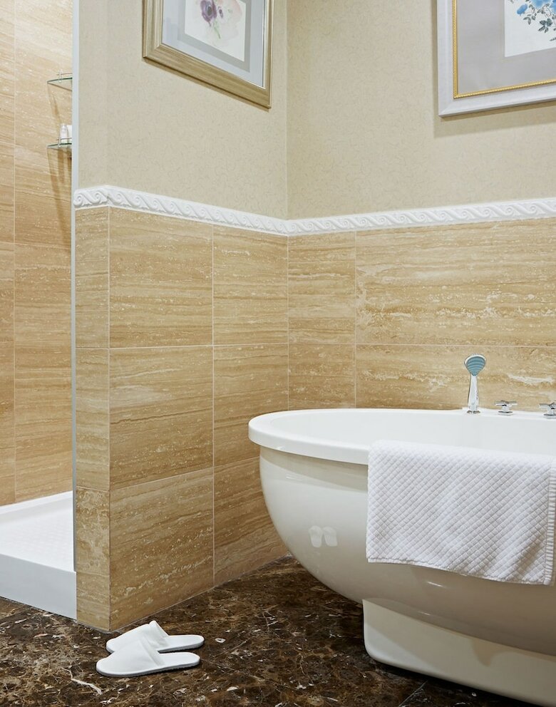 Hotel Apartments Almandine