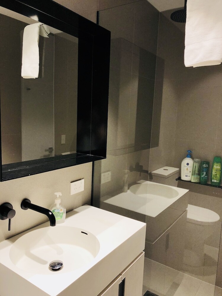 Level 8 Marvelous Apartment With Pool Access