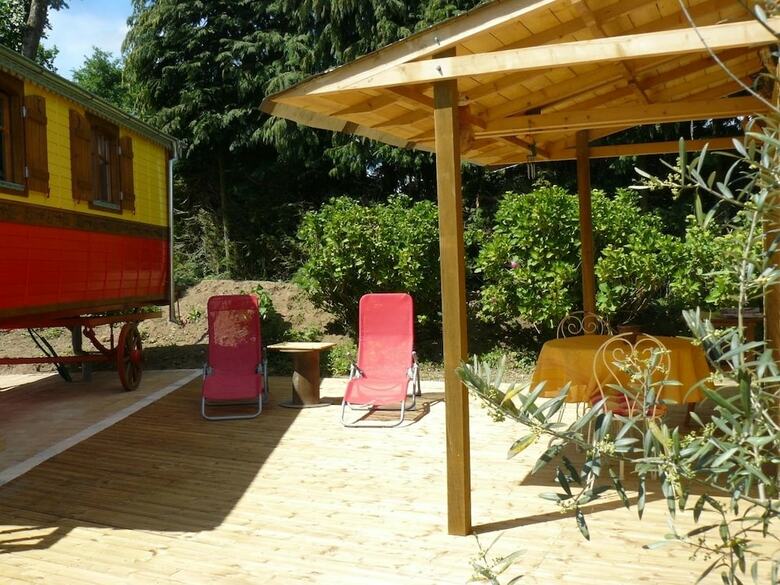 La Cl� Des Roulottes Campsite