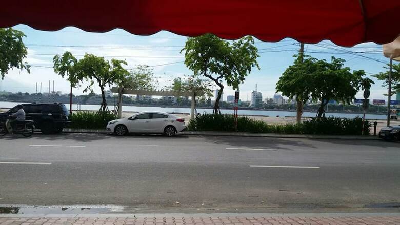 Kaka Hotel Han River