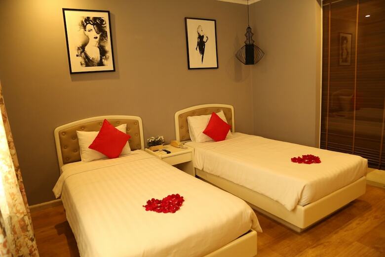 Kaka Hotel Han River