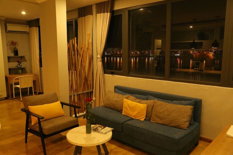 Kaka Hotel Han River
