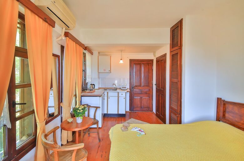 Hotel Rauf Bey Evi