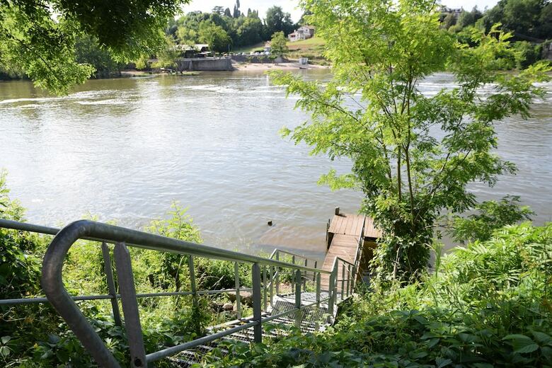 Hotel Au Fil De L' Eau