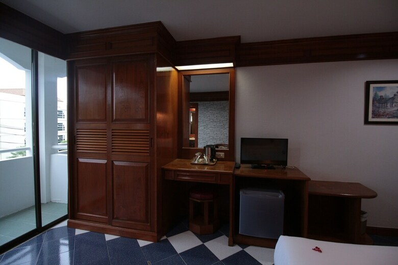 Hotel Taj Phuket Inn