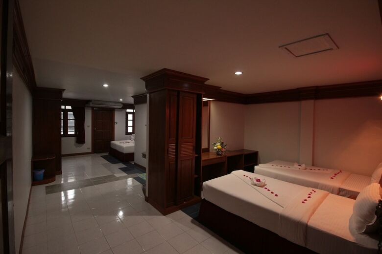 Hotel Taj Phuket Inn