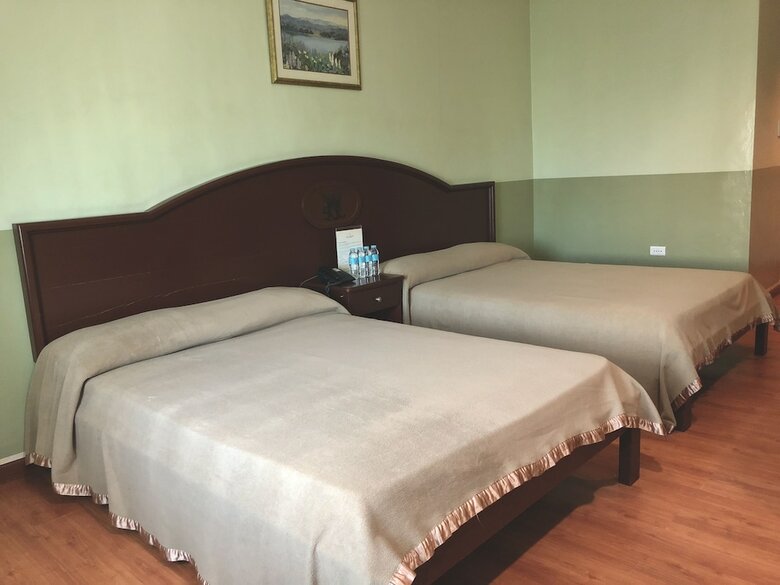 King's Royale Hotel And Resort