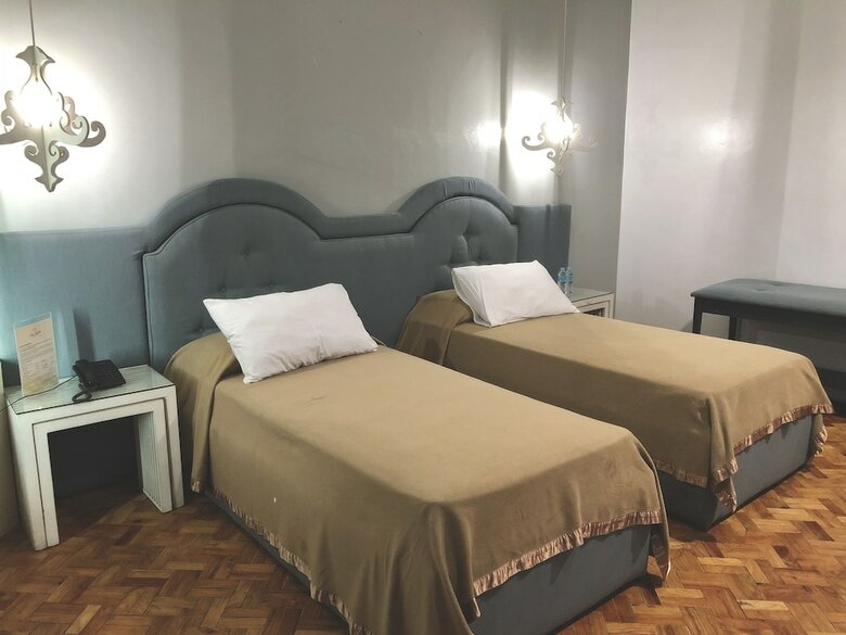 King's Royale Hotel And Resort