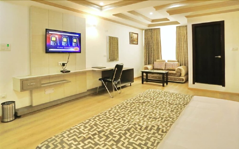 Hotel Crown Plaza Residency
