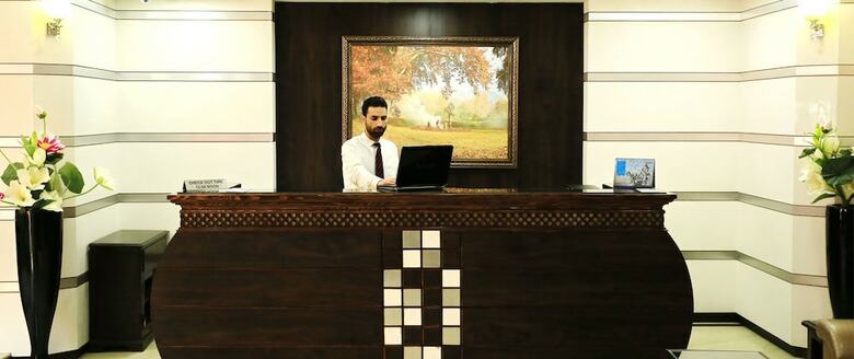 Hotel Crown Plaza Residency