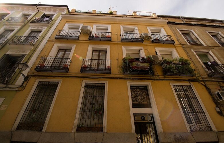 City Center Apartment With Wifi