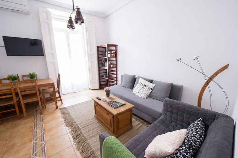City Center Apartment With Wifi