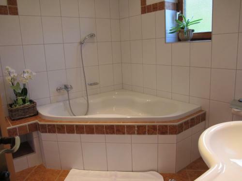 Hostal G�stehaus Bergst�berl
