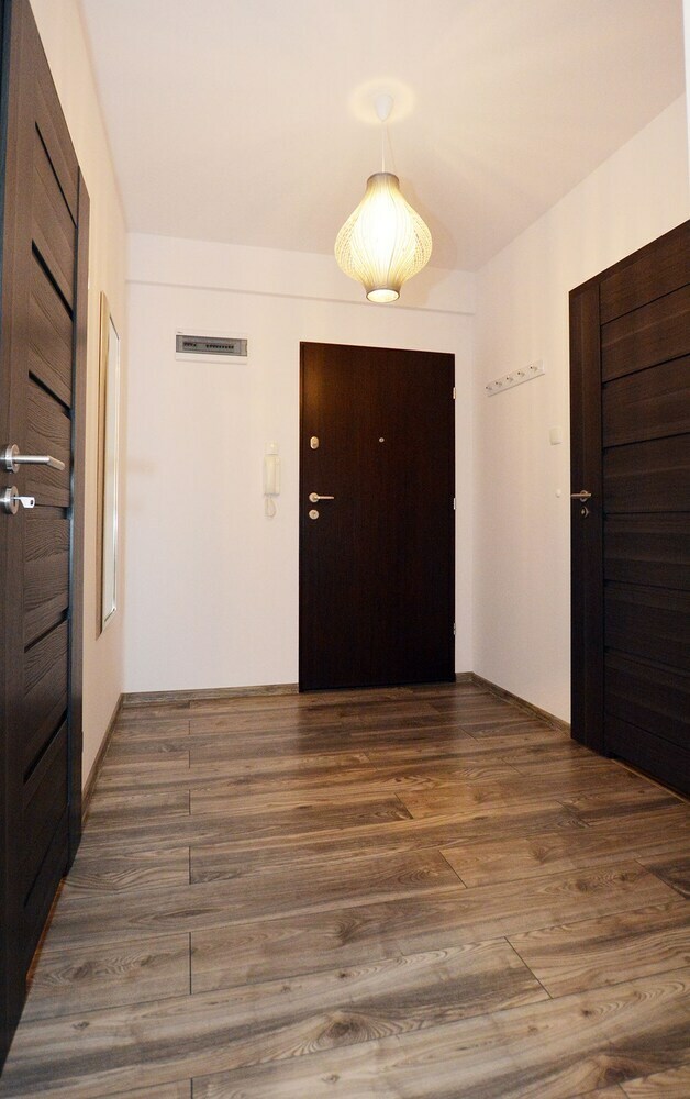 Golden Sun Apartments- Polanki