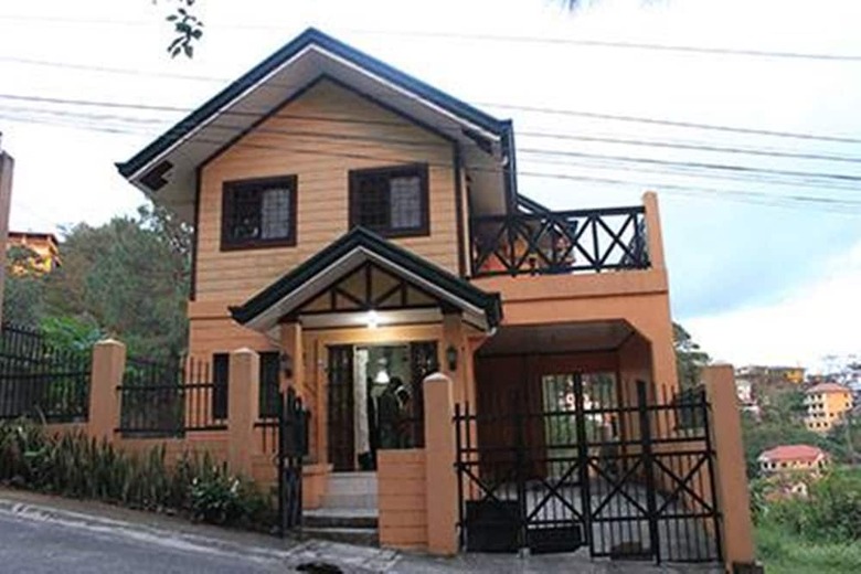 Dad's Big Transient House