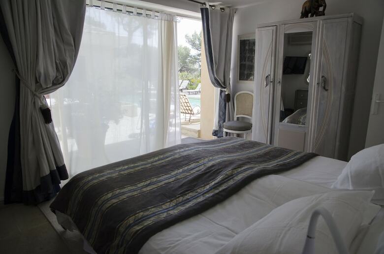 Bed & Breakfast L?�l�phant De Vaugines