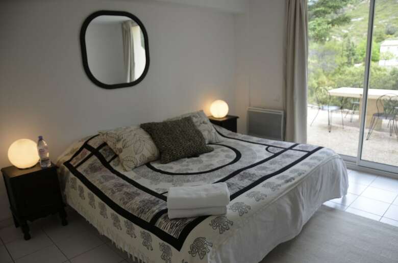 Bed & Breakfast L?�l�phant De Vaugines