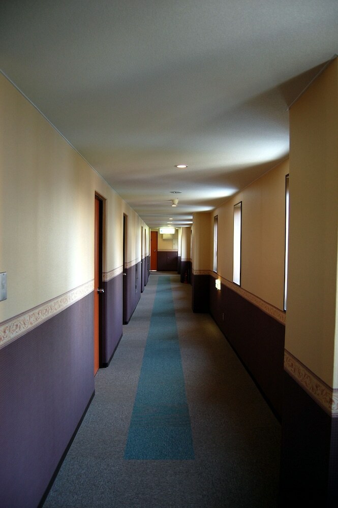 Purple Hotel Futsukaichi