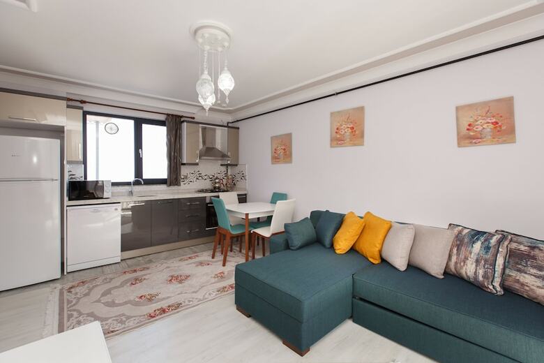 Verizana Apartments & Suites