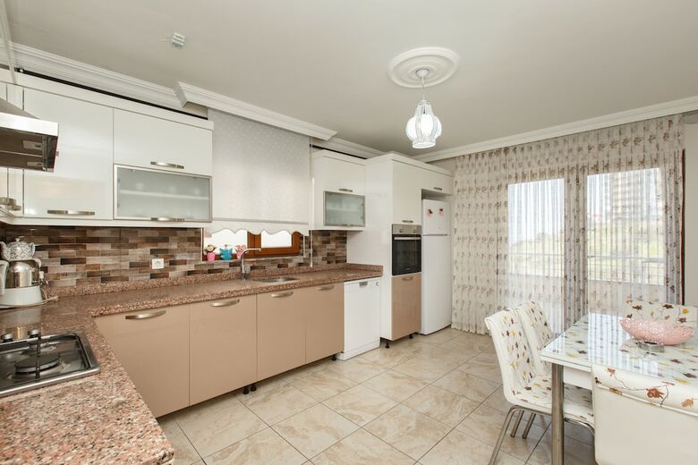 Verizana Apartments & Suites