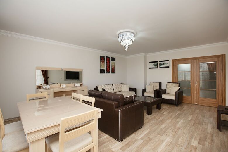 Verizana Apartments & Suites