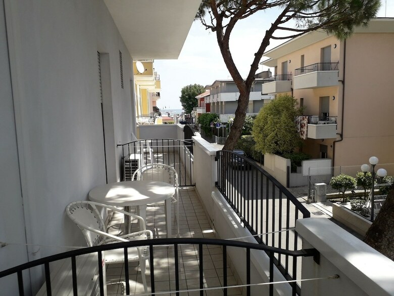 Hotel Lora