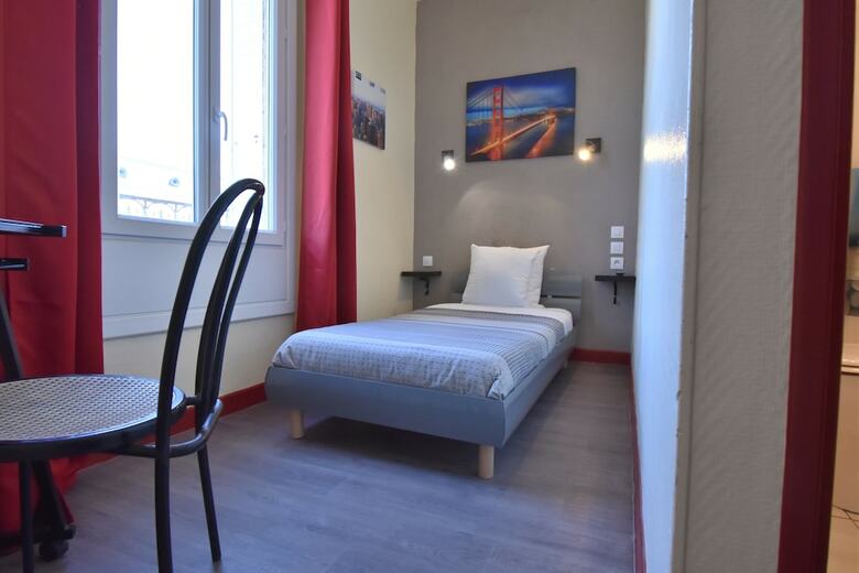 Hotel H�tel Des Deux Gares