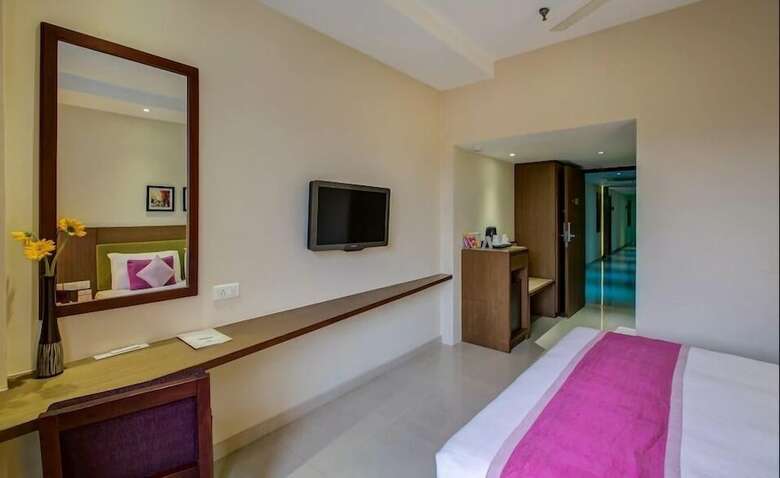 Hotel Jk Residency Kelakam