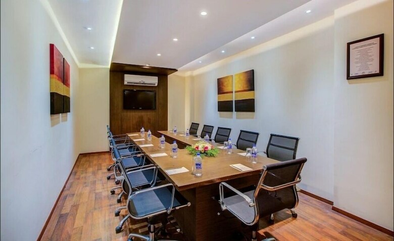 Hotel Jk Residency Kelakam