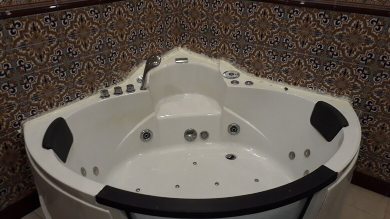 Hotel Al Raha Garden Suites